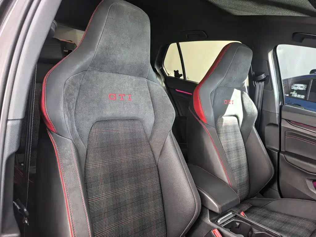 Golf GTI 2023 380TSI DSG GTI купить на сайте DeffCars