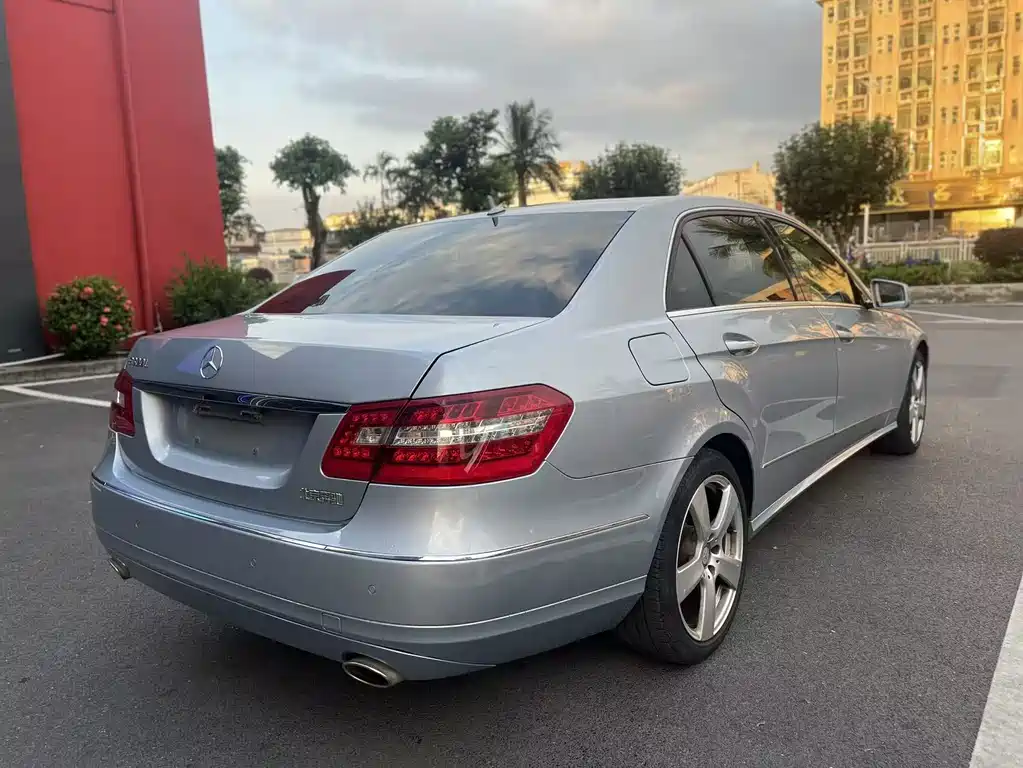 Mercedes E-Class 2013 E 300 L Stylish and Luxurious купить на сайте DeffCars