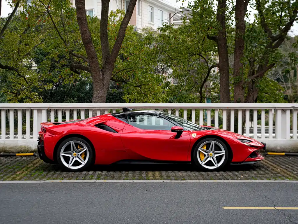 SF90 2020 3.9T V8 Stradale купить на сайте DeffCars