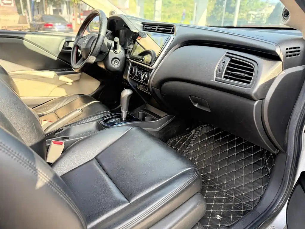 Fengfan 2018 1.5L CVT Comfort Edition купить на сайте DeffCars