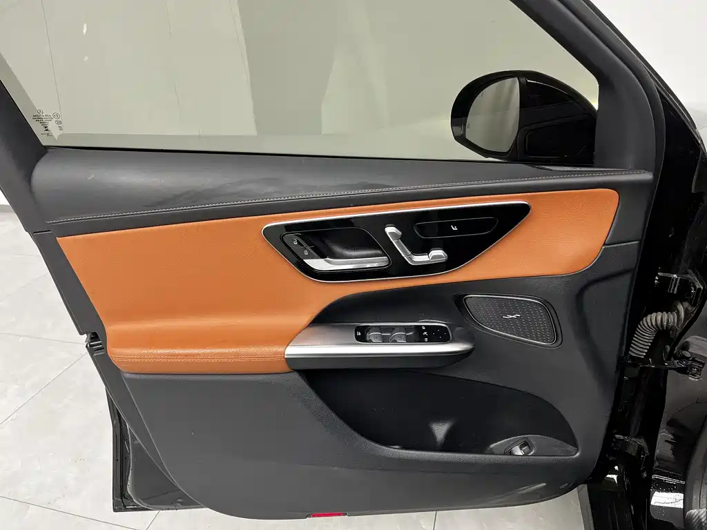 Mercedes-Benz GLC 2024 GLC 260 L 4MATIC Dynamic 5-seater купить на сайте DeffCars