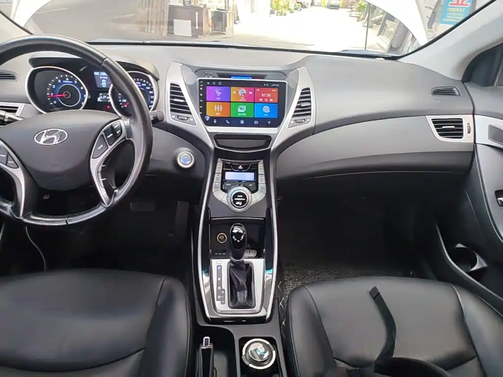 Elantra 2015 1.6L automatic premium model купить на сайте DeffCars