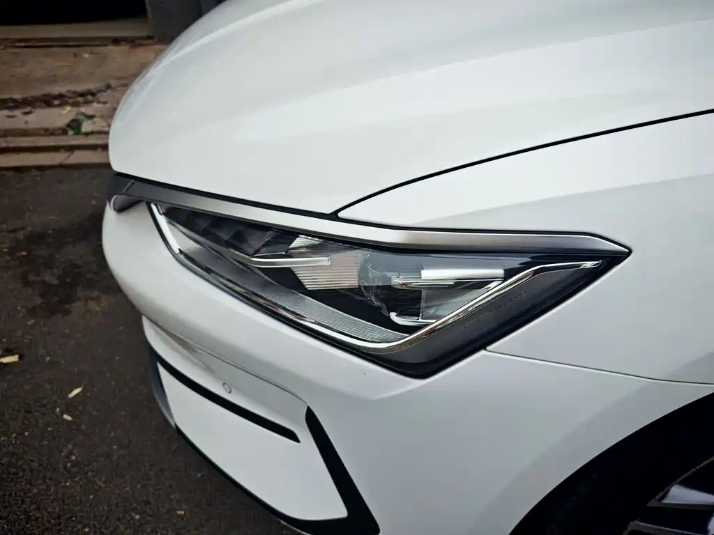 Qin PLUS 2024 Honor Edition EV 510KM Transcendence купить на сайте DeffCars