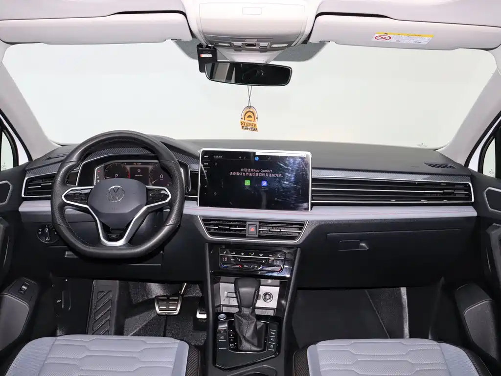 Tiguan X 2023 facelift 330TSI two-wheel drive flagship version купить на сайте DeffCars