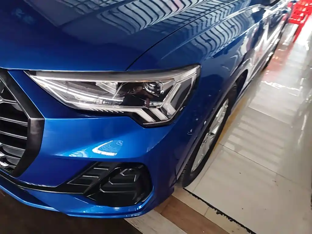 Audi Q3 2019 35 TFSI aggressive and dynamic купить на сайте DeffCars