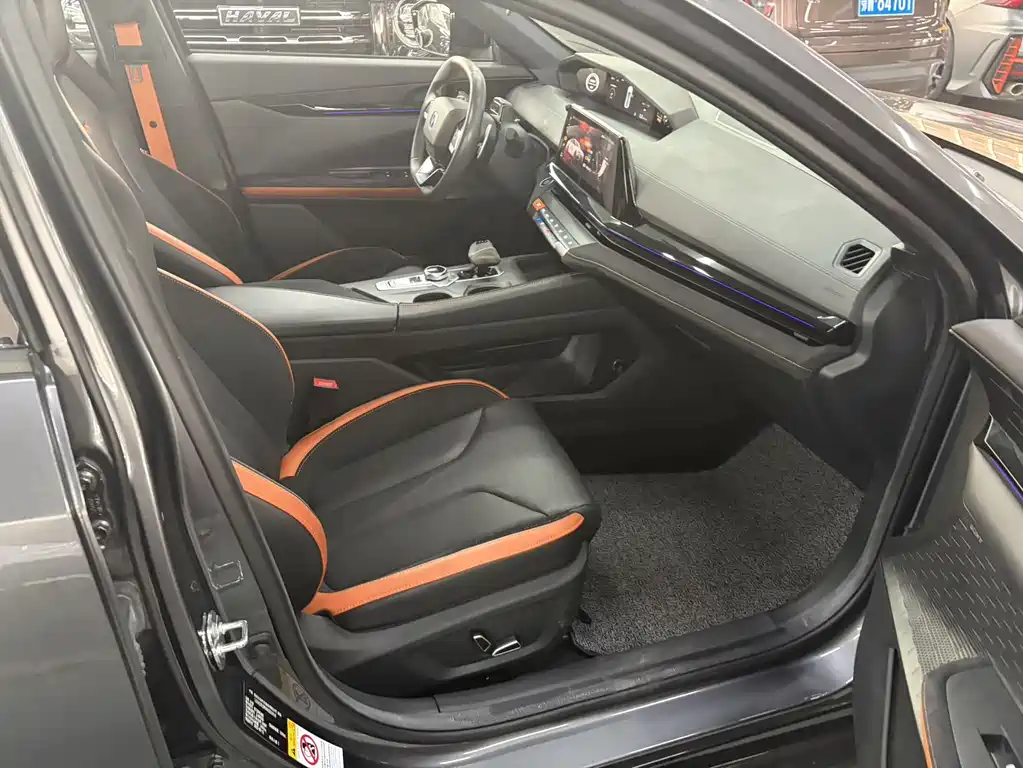 Changan UNI-V 2022 2.0T Speed ​​Edition купить на сайте DeffCars
