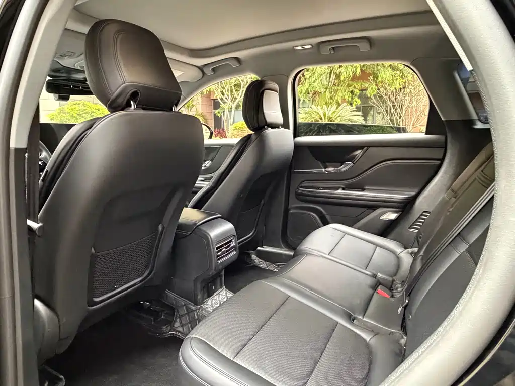 Adventurer 2022 facelift 2.0T two-wheel drive Zunyue Edition купить на сайте DeffCars