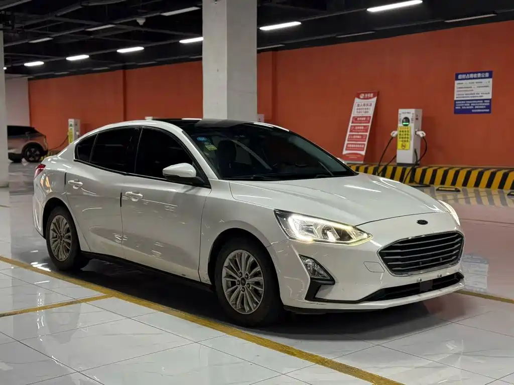 Focus 2019 Sedan EcoBoost 180 Automatic NeochaEDGE купить на сайте DeffCars