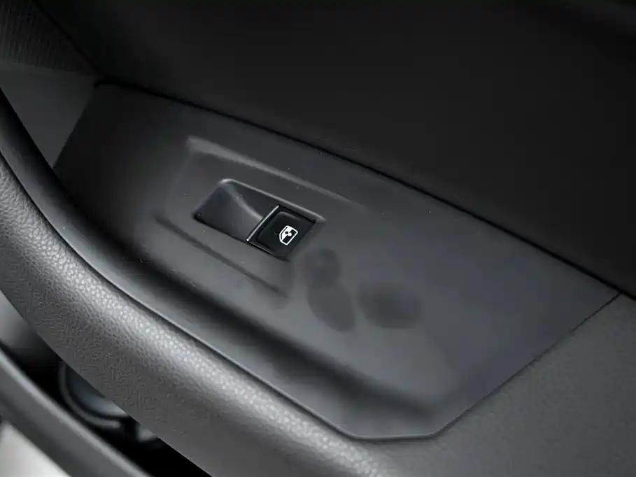 Touareg 2023 3.0TSI Ruixiang Edition Classic Sports Package купить на сайте DeffCars