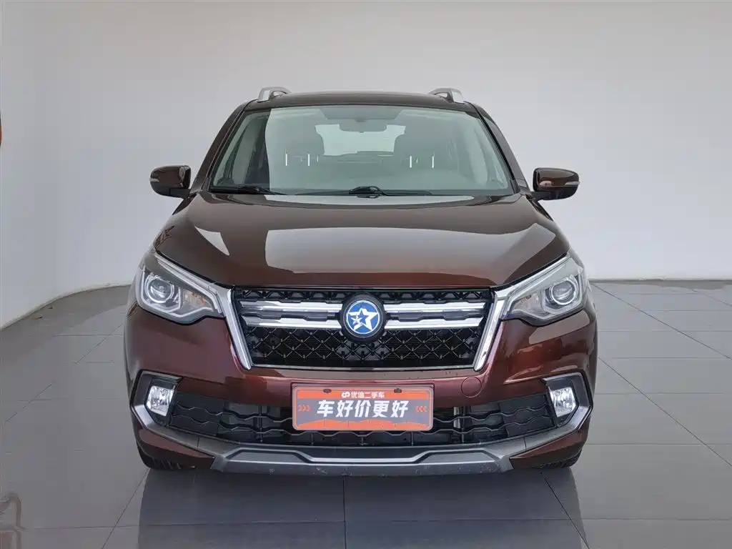 Venucia T70 2018 2.0L CVT Ruixiang Edition купить на сайте DeffCars