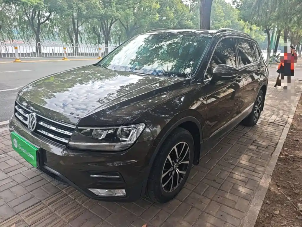 Tiguan L 2017 330TSI automatic two-wheel drive luxury version купить на сайте DeffCars
