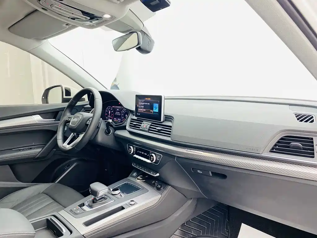 Audi Q5L 2020 45 TFSI exclusive and fashionable model купить на сайте DeffCars