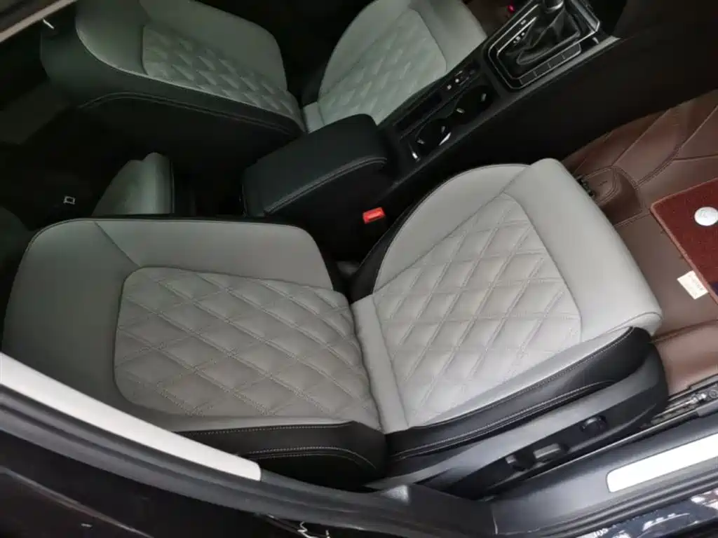 Magotan 2023 2 million commemorative edition 330TSI DSG leading model купить на сайте DeffCars
