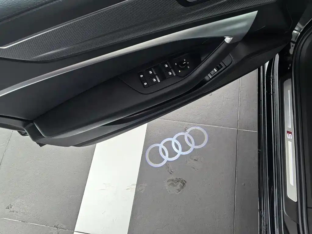 Audi A6L 2021 45 TFSI Premium Dynamic Model купить на сайте DeffCars