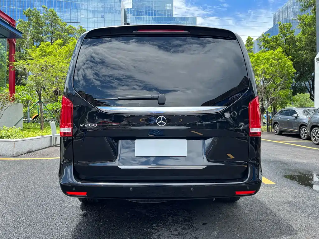 Mercedes-Benz V-Class 2022 V 260 Premium Edition купить на сайте DeffCars