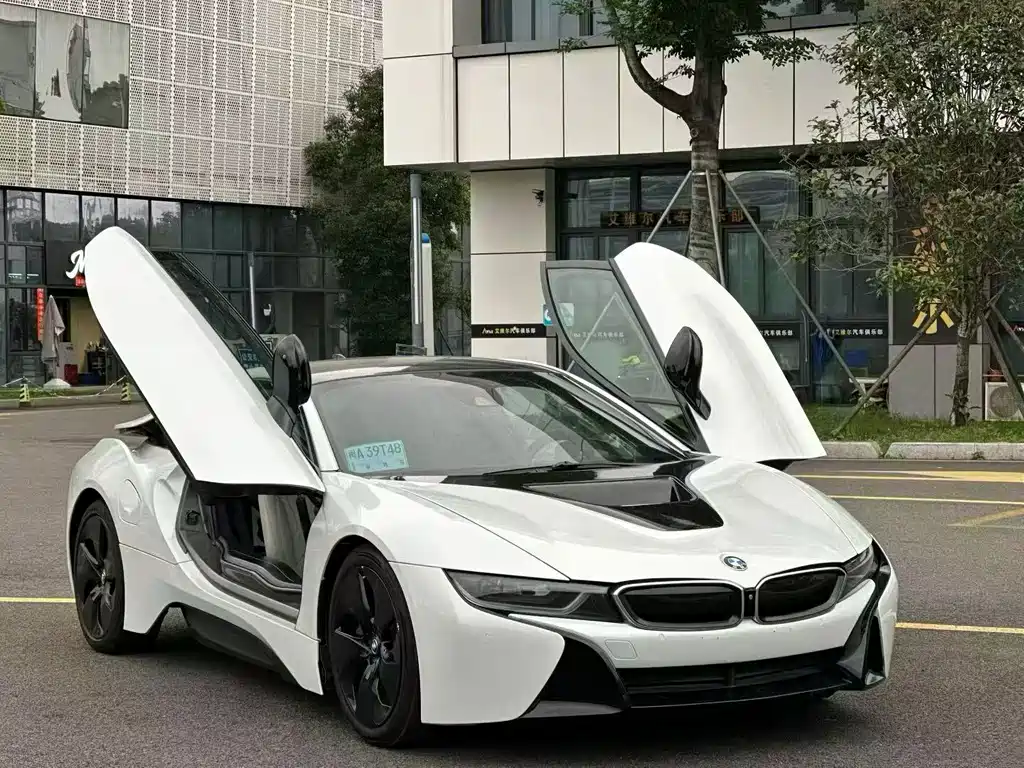 BMW i8 2014 standard model купить на сайте DeffCars