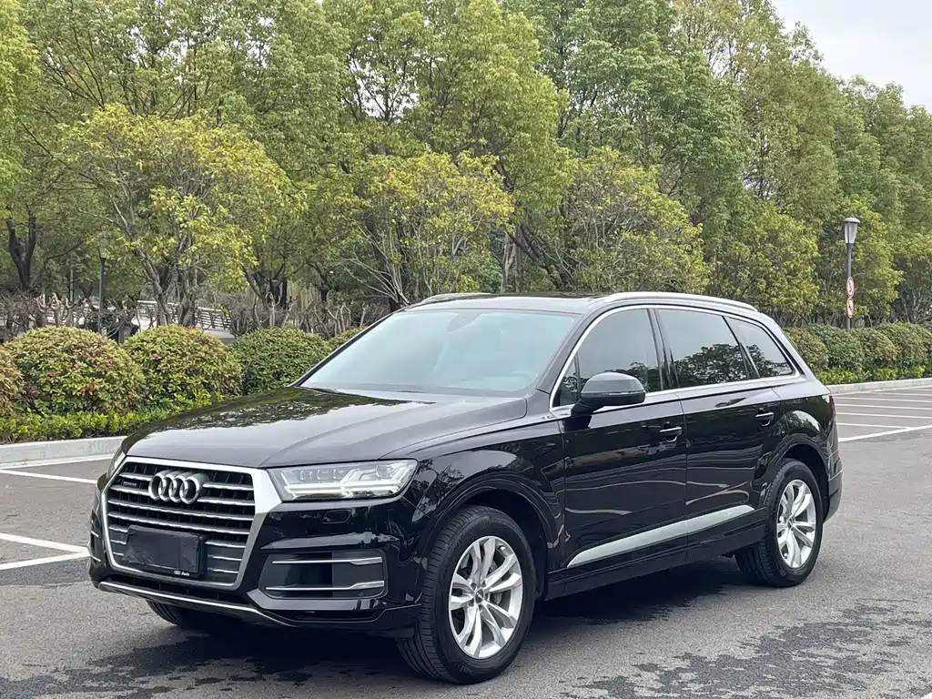 Audi Q7 2018 45 TFSI Technology купить на сайте DeffCars