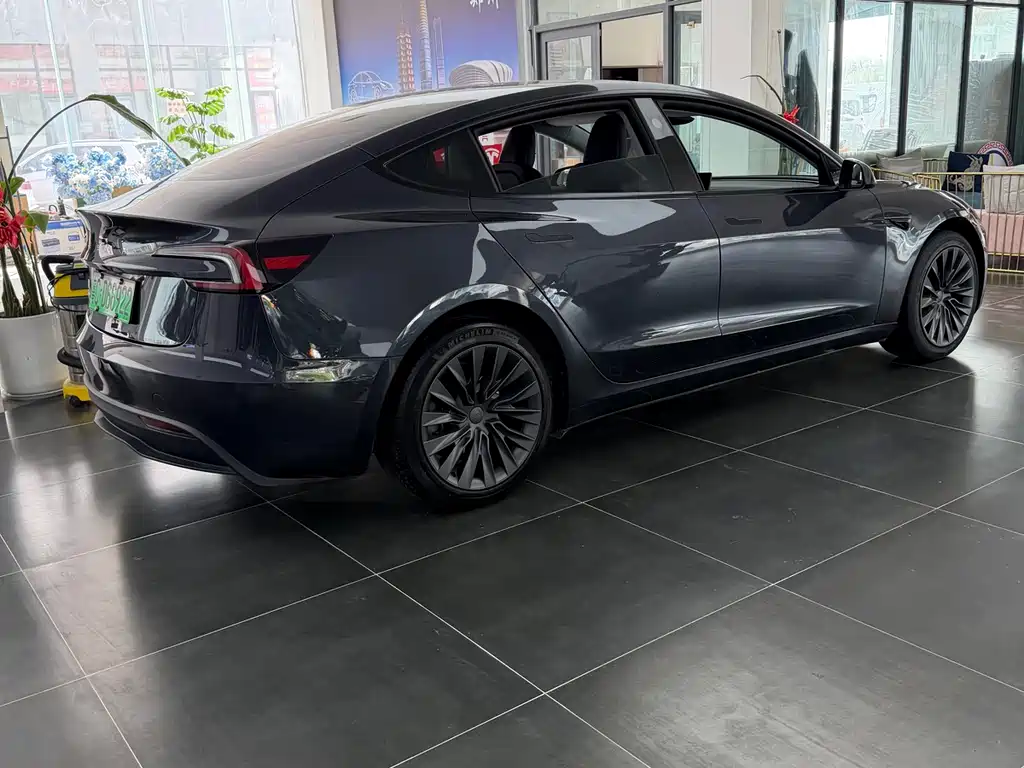 Model 3 2023 rear-wheel drive version купить на сайте DeffCars