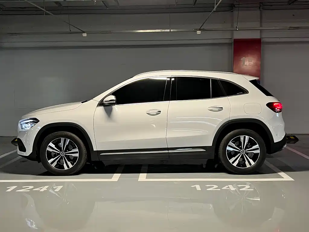 Mercedes-Benz GLA 2023 GLA 220 купить на сайте DeffCars