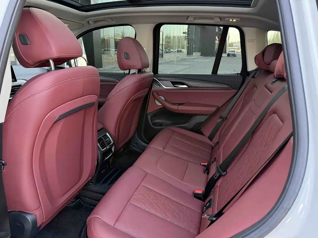 BMW X3 2023 Facelift xDrive30i Leading M Night Package купить на сайте DeffCars