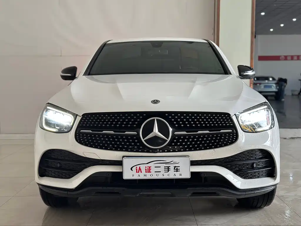 Mercedes-Benz GLC Coupe 2020 GLC 260 4MATIC Coupe SUV купить на сайте DeffCars