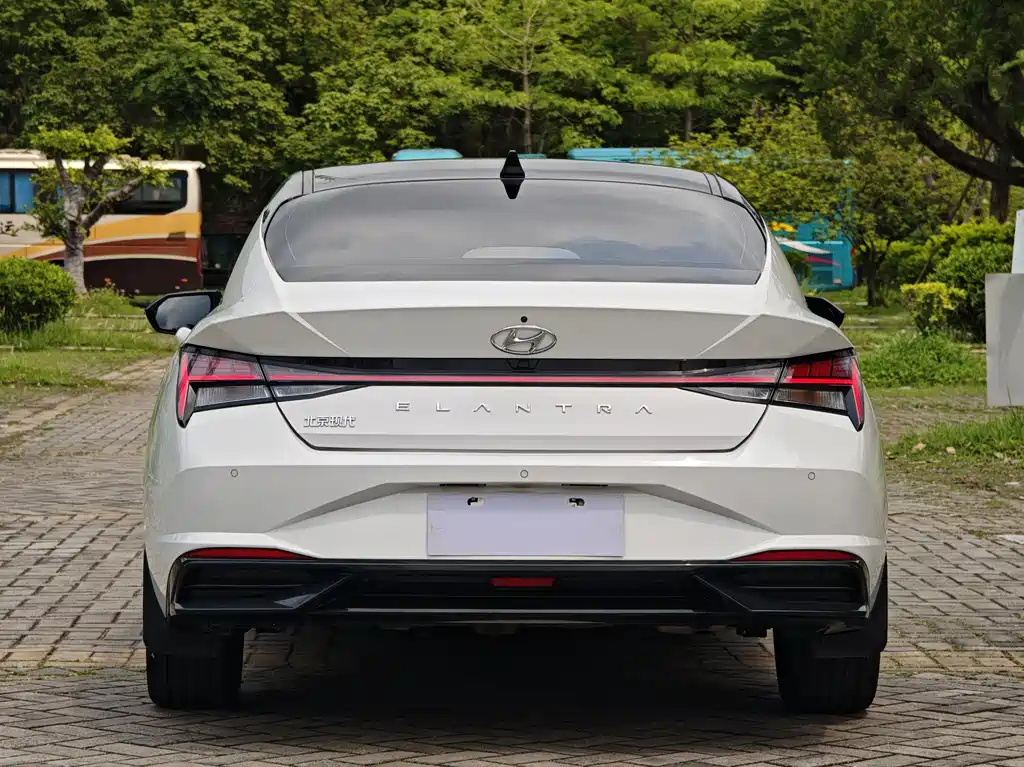 Elantra 2022 1.5L CVT LUX Premium Edition купить на сайте DeffCars