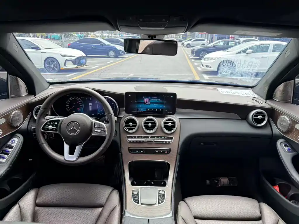 Mercedes-Benz GLC 2022 facelift GLC 260 L 4MATIC dynamic купить на сайте DeffCars