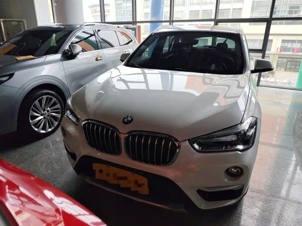 BMW X1 2018 xDrive20Li Exclusive Model купить на сайте DeffCars
