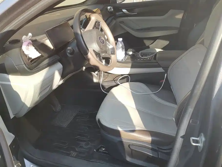 Qin PLUS 2023 Champion Edition DM-i 55KM Leading Type купить на сайте DeffCars