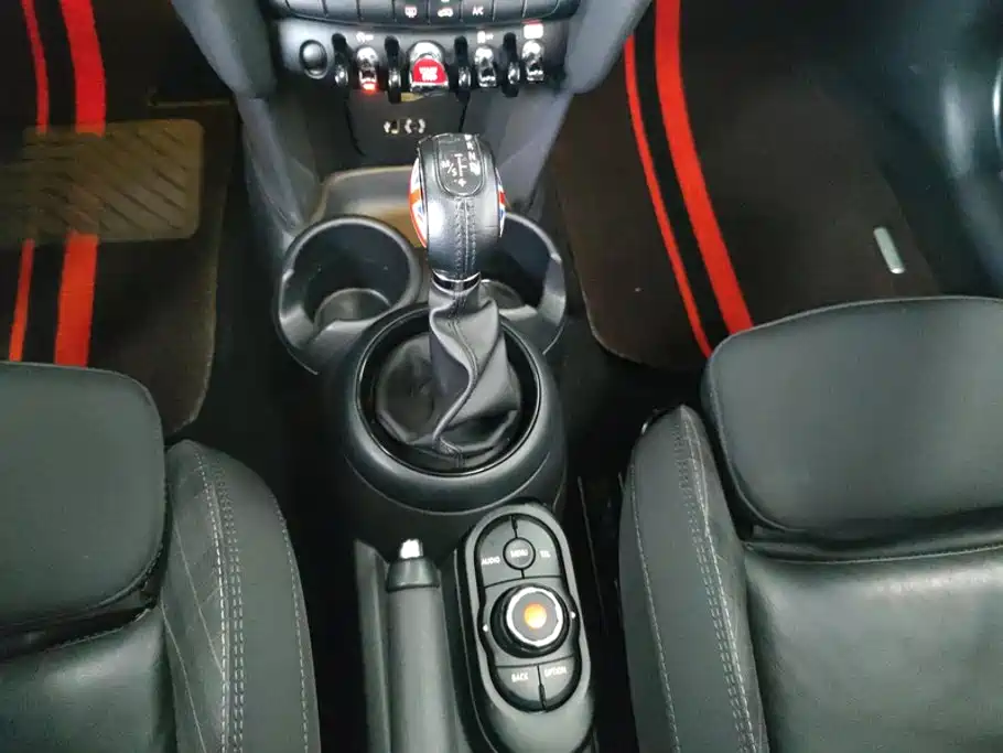 MINI 2016 1.5T COOPER купить на сайте DeffCars