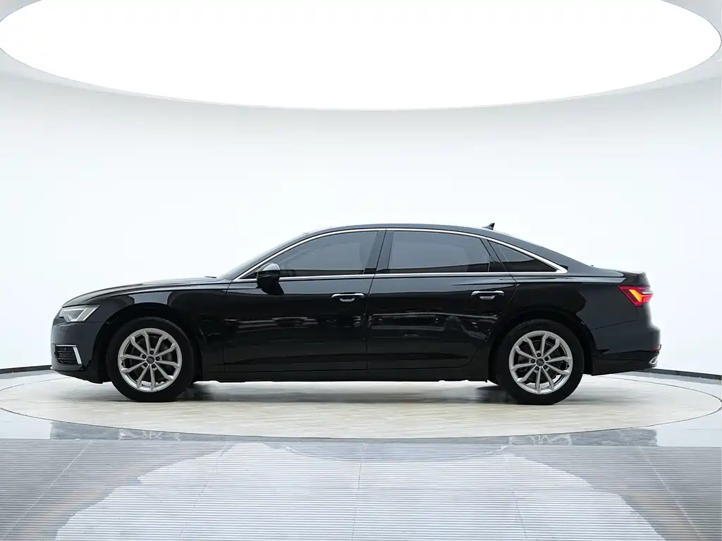 Audi A6L 2019 40 TFSI luxury and elegant model купить на сайте DeffCars