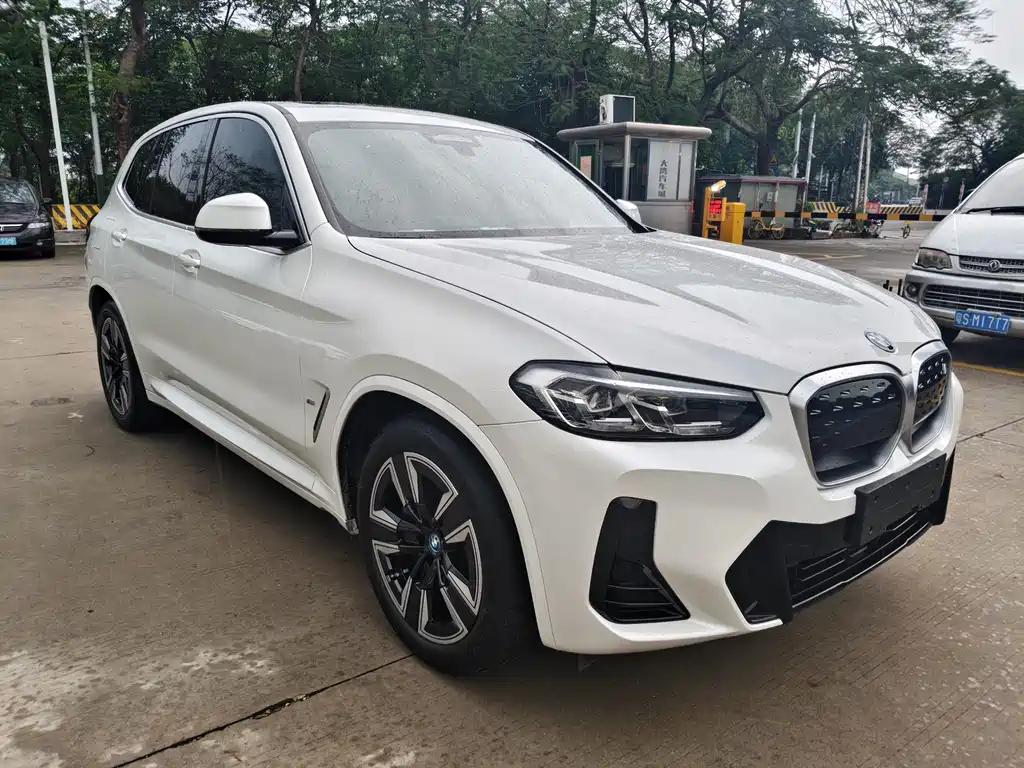 BMW iX3 2024 leading model купить на сайте DeffCars