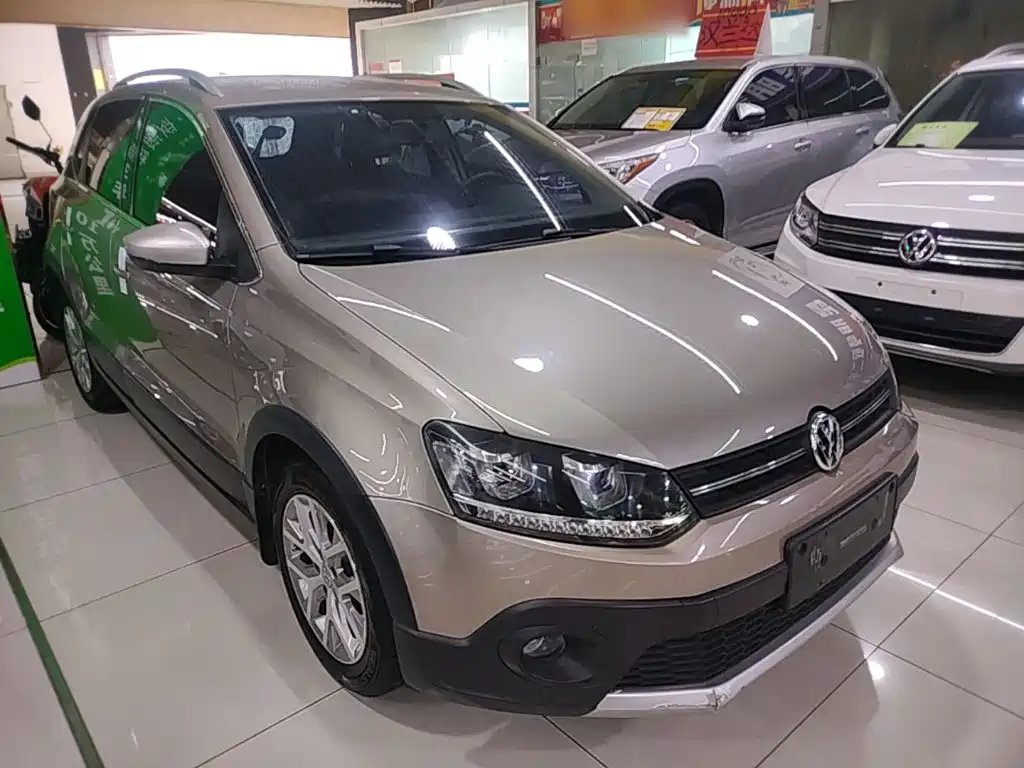 Polo 2016 1.4L Cross Polo automatic купить на сайте DeffCars
