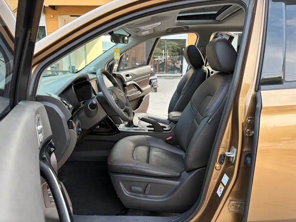 Trumpchi GS4 2015 200T Manual Deluxe Edition купить на сайте DeffCars
