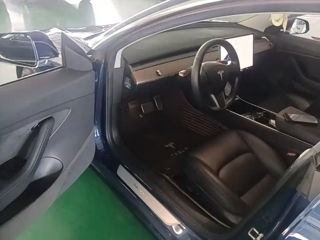 Model 3 imported 2019 long range rear drive version купить на сайте DeffCars