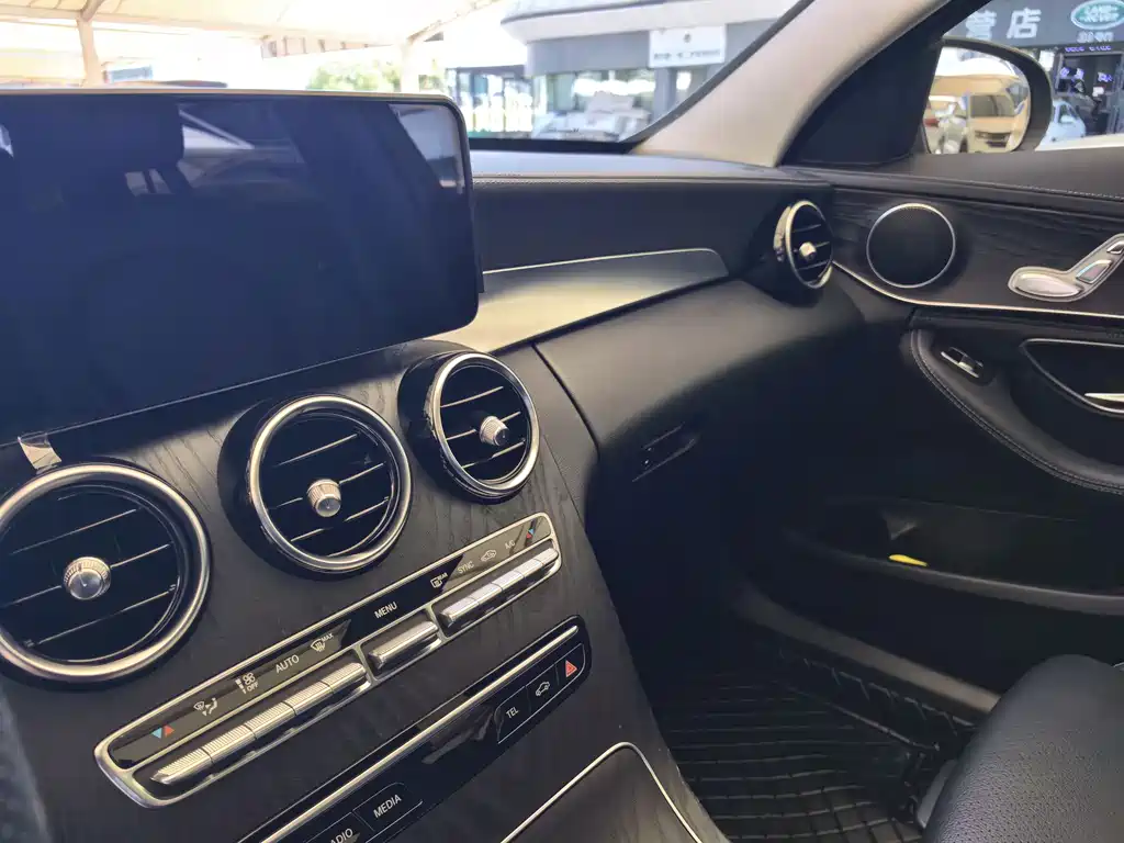 Mercedes-Benz C-Class 2020 C 200 L Fashionable Sports Edition купить на сайте DeffCars
