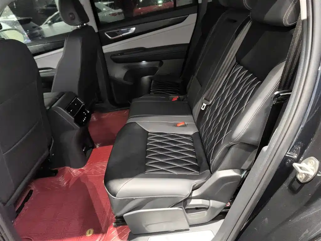 Touron 2023 facelift 380TSI four-wheel drive luxury version купить на сайте DeffCars