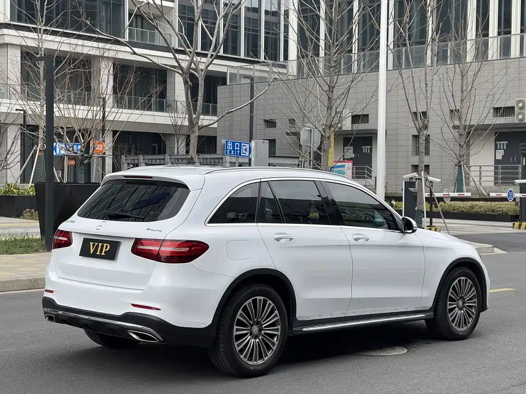 Mercedes-Benz GLC 2017 GLC 260 4MATIC Dynamic купить на сайте DeffCars