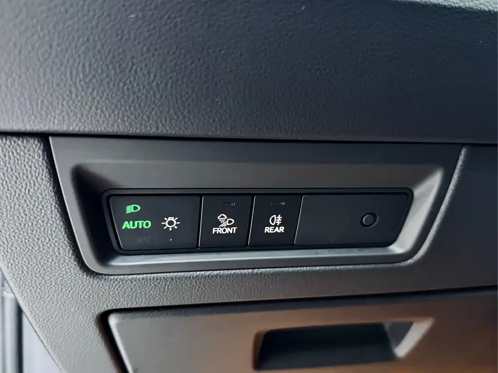 Touareg 2019 2.0TSI Pilot Edition National VI купить на сайте DeffCars