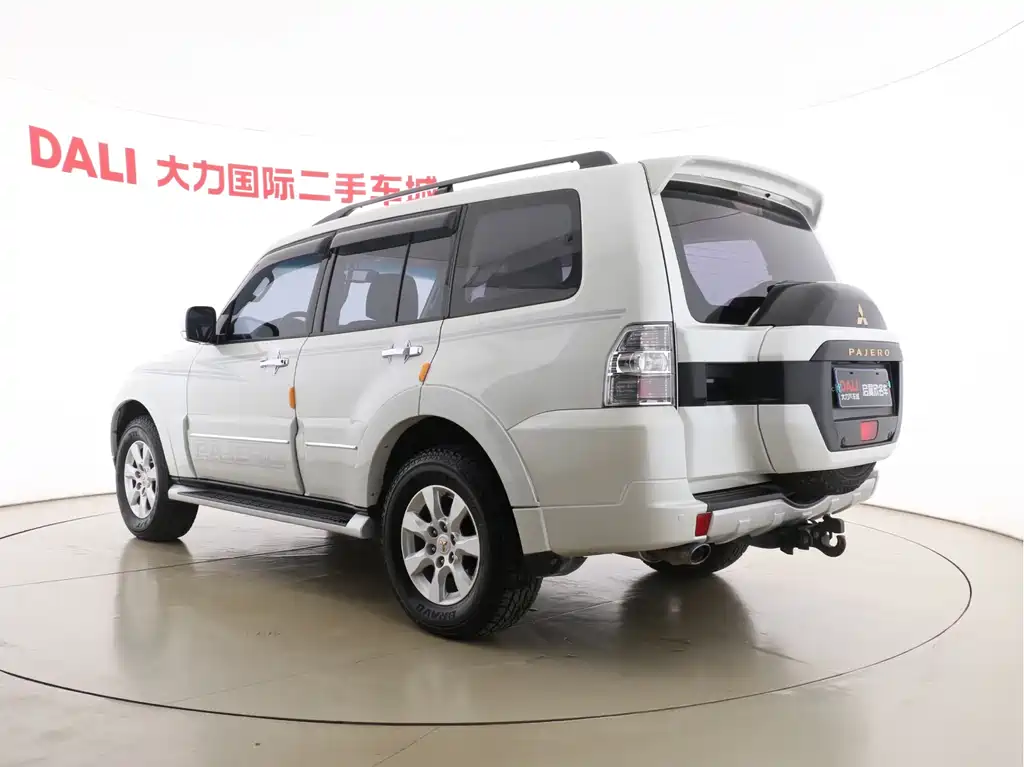 Pajero imported 2020 3.0L automatic luxury off-road version купить на сайте DeffCars
