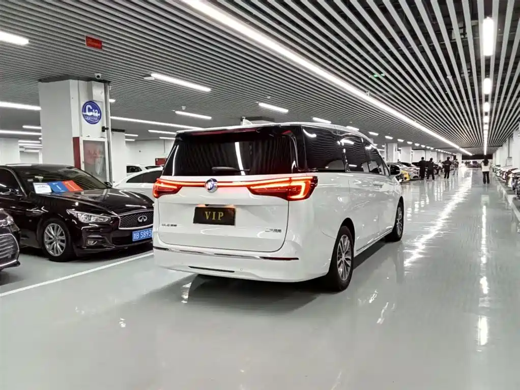 Buick GL8 2023 ES Lu Zun Comfort Type купить на сайте DeffCars
