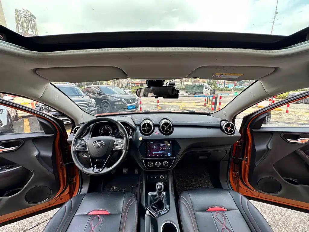 Southeast DX3 2018 1.5L manual premium model купить на сайте DeffCars
