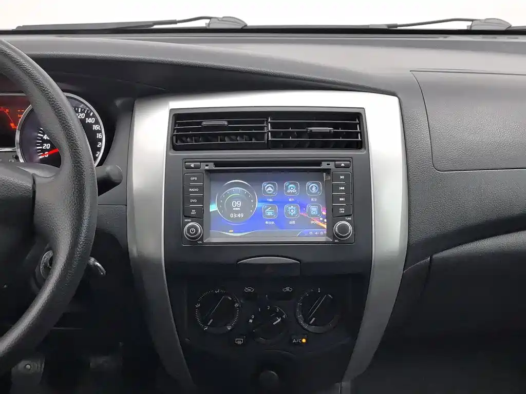 Liwei 2015 1.6XE manual comfort version купить на сайте DeffCars