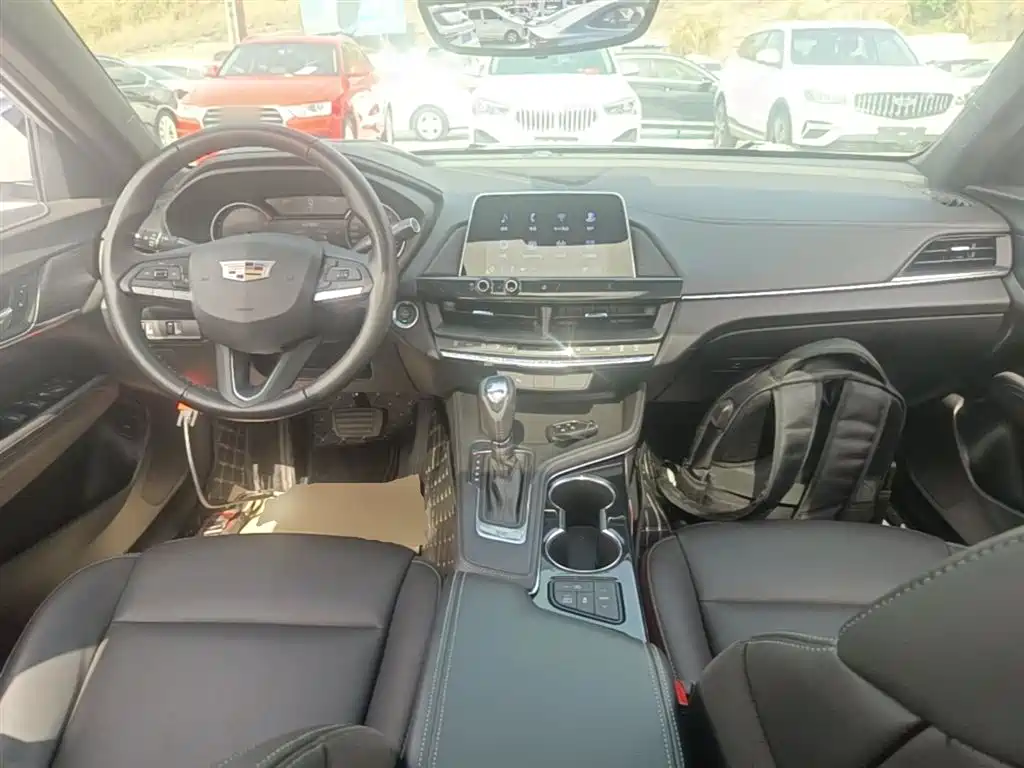 Cadillac CT4 2021 28T Fashion Model купить на сайте DeffCars