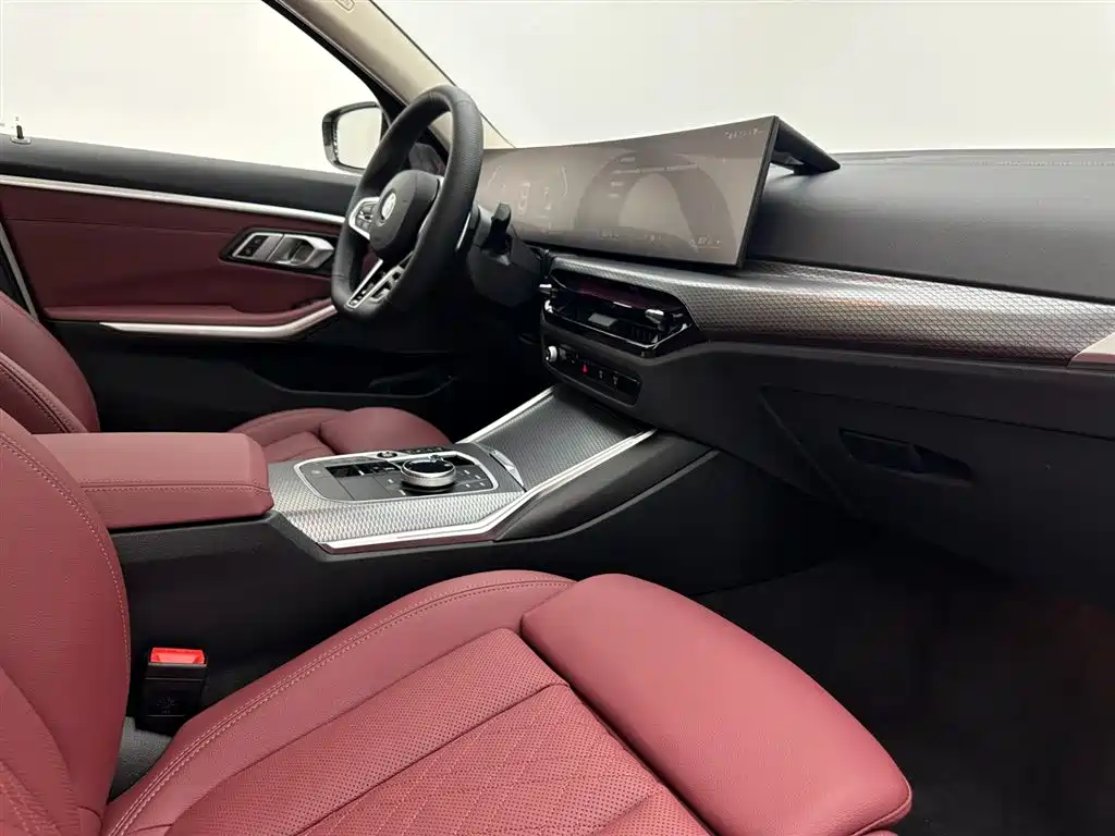 BMW 3 Series 2025 330Li M Sports Night Package купить на сайте DeffCars