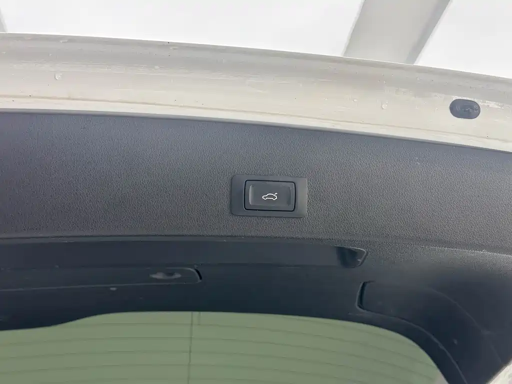 Audi Q5 2018 Collector's Edition 40 TFSI Technology купить на сайте DeffCars