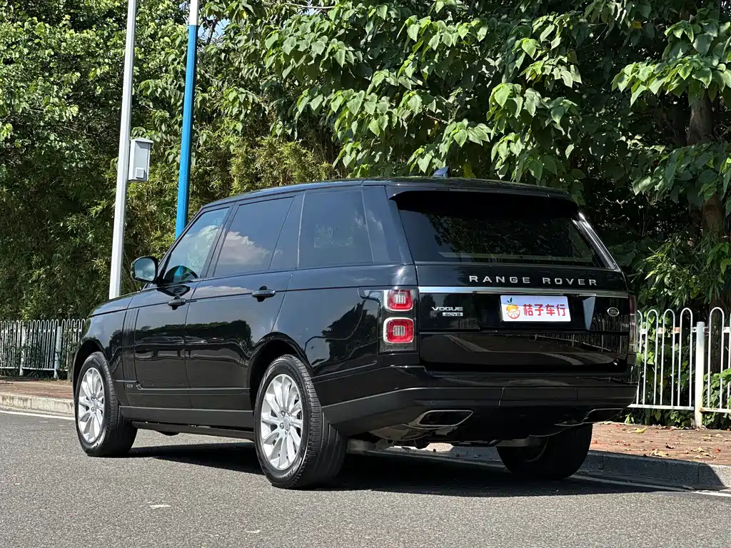 Range Rover 2018 3.0 SC V6 Vogue Extended Edition купить на сайте DeffCars