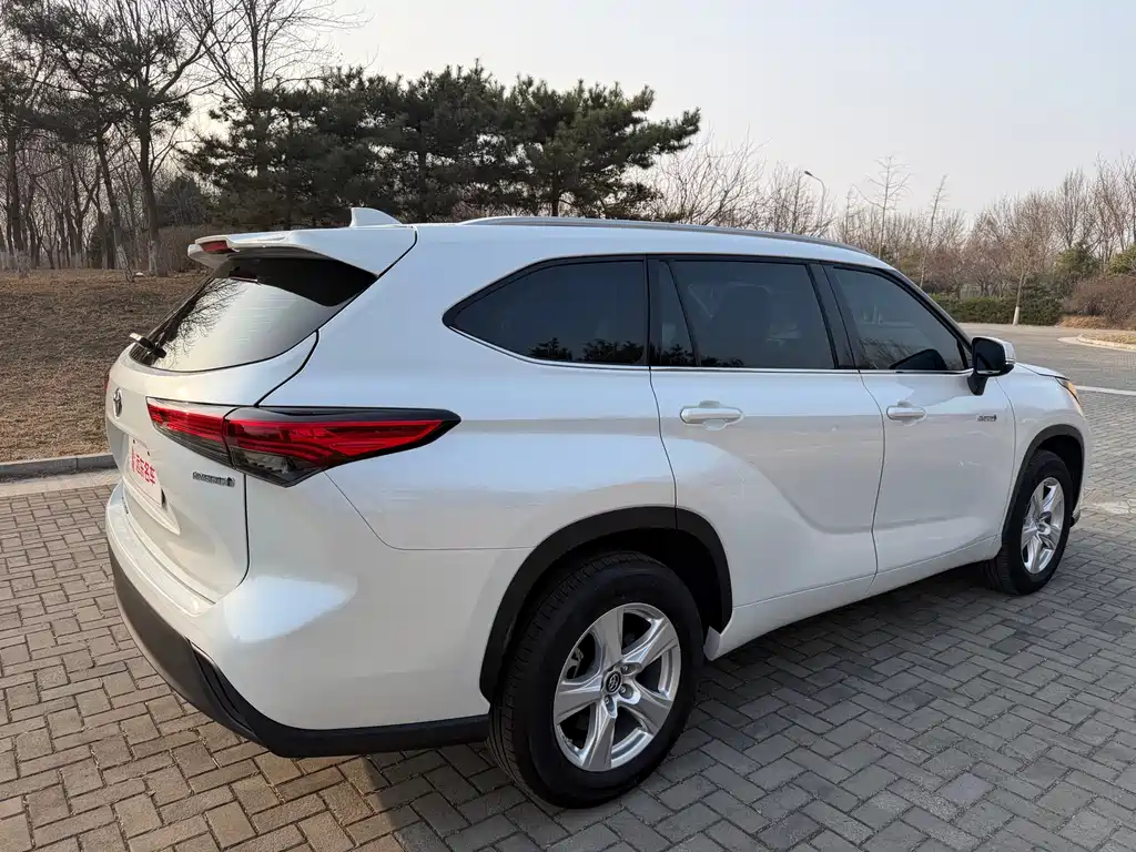Highlander 2024 2.5L smart electric hybrid dual-engine two-wheel drive elite version 5 seats купить на сайте DeffCars