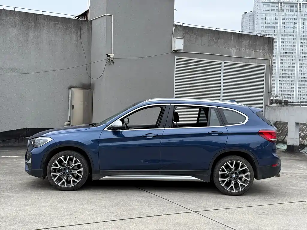BMW X1 2021 xDrive25Li Exclusive Model купить на сайте DeffCars