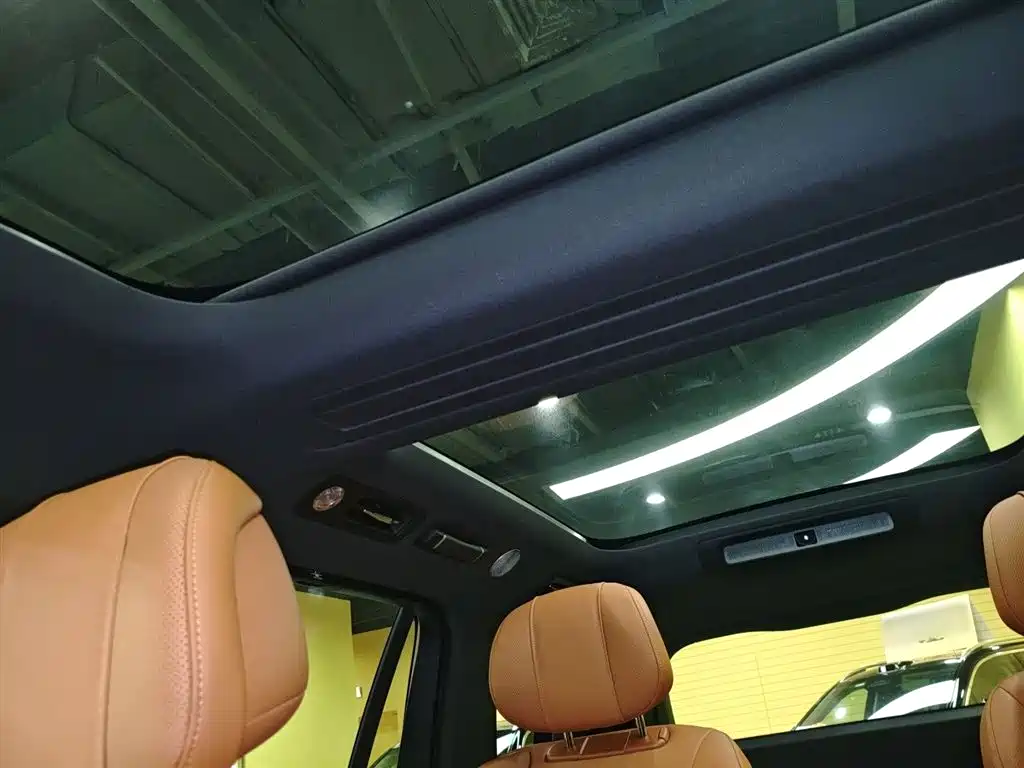 Wenjie M9 2025 extended range Ultra version 52kWh 6-seater version 192-line lidar) купить на сайте DeffCars